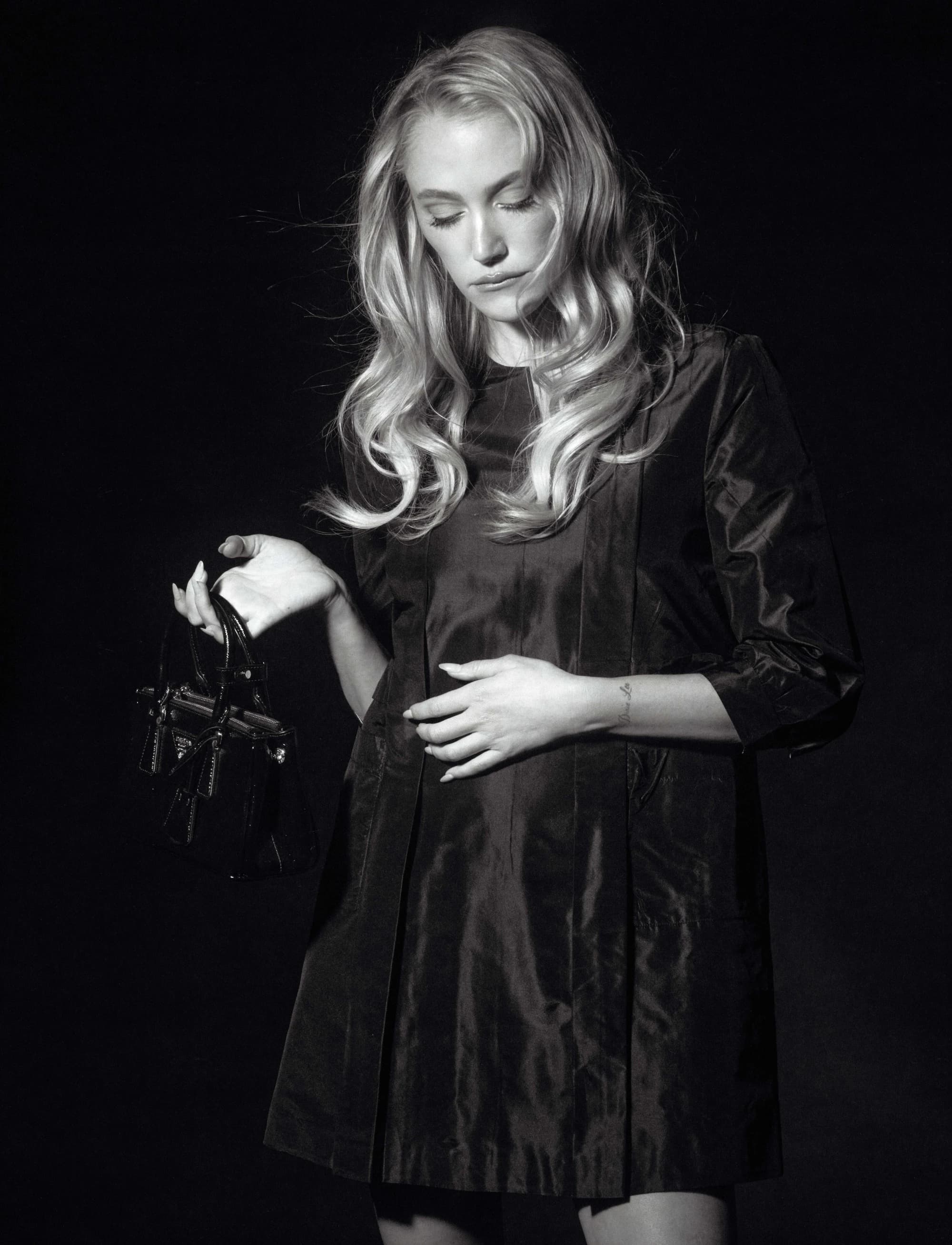 Maika Monroe x Flaunt 4