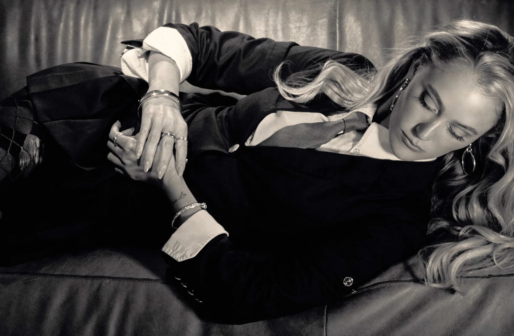 Maika Monroe x Flaunt 10