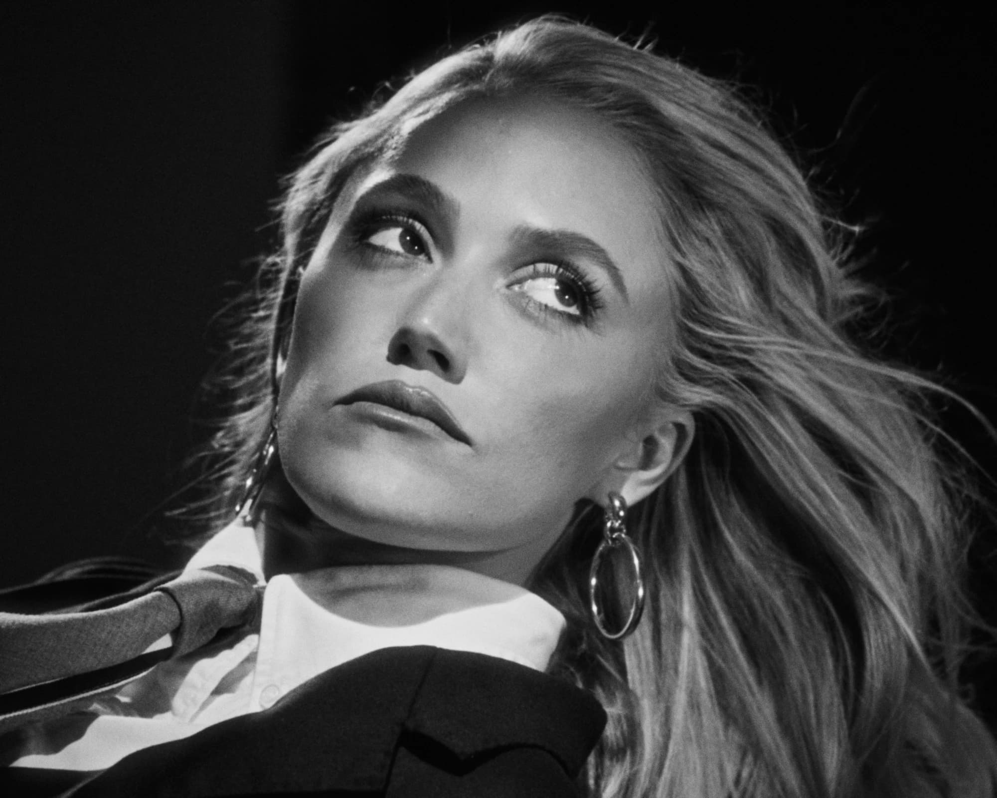 Maika Monroe x Flaunt 17