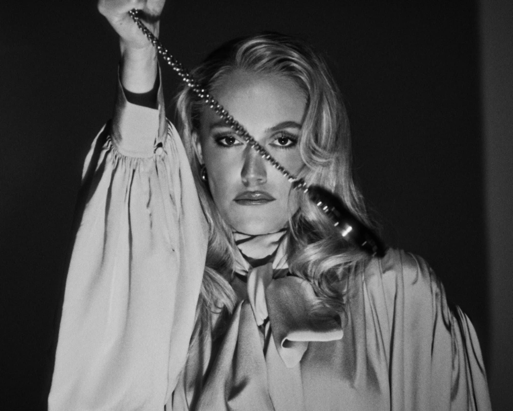 Maika Monroe x Flaunt 19